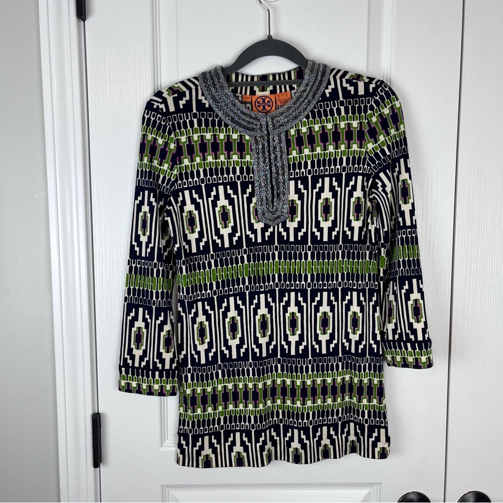 Tory Burch Size XS 100% Silk Beaded Tunic Top Career Work Boho V neck Blouse XS